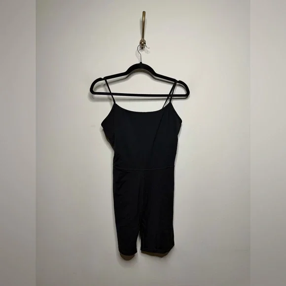 Vuori AlITheFeels Onesie in Black - Picture 7 of 10